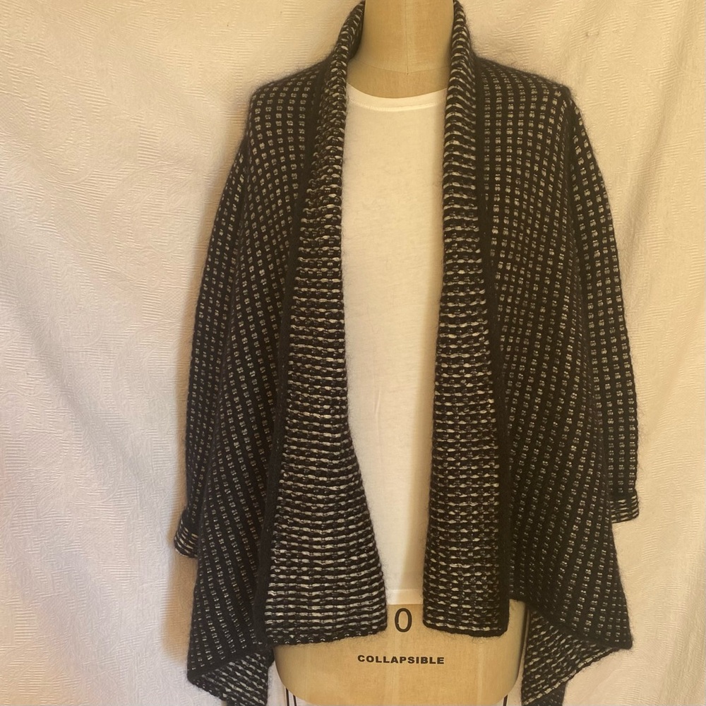 Max Mara S black/white sweater. EUC